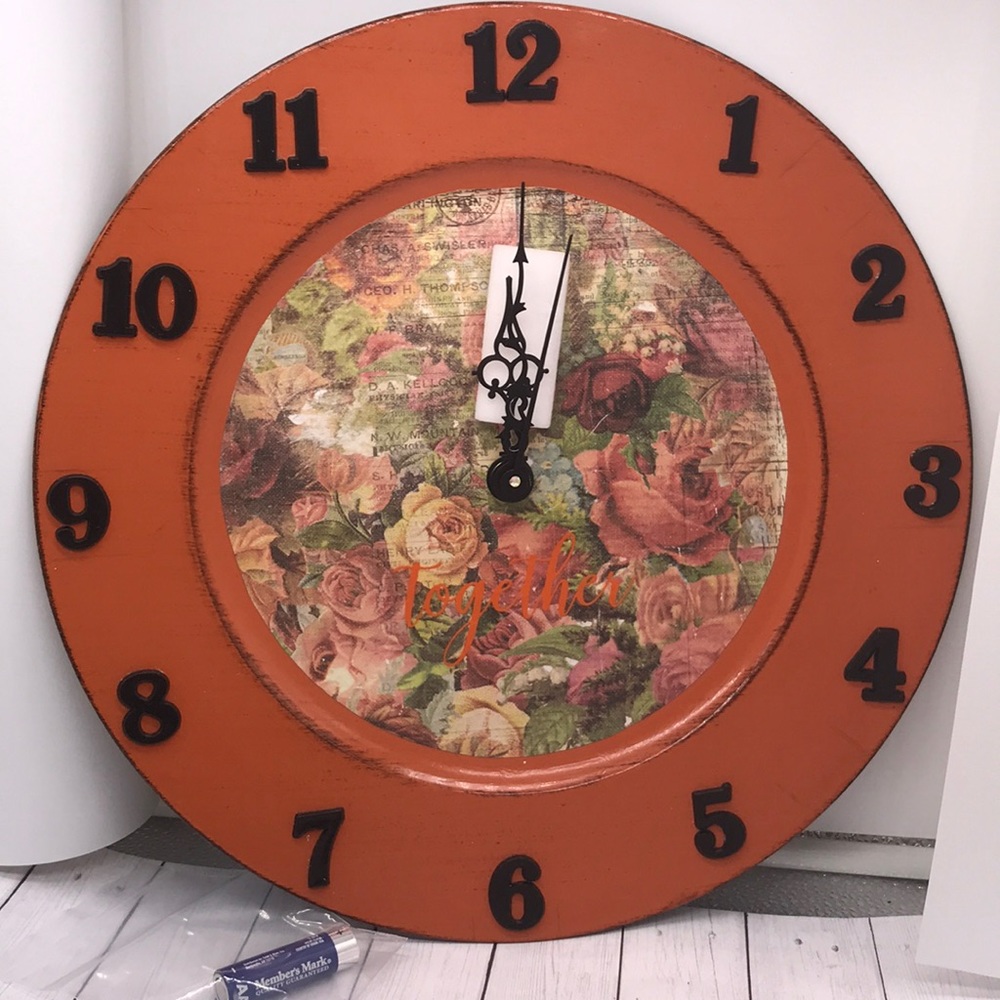 💕Unique Artisans Handmade Clock💕